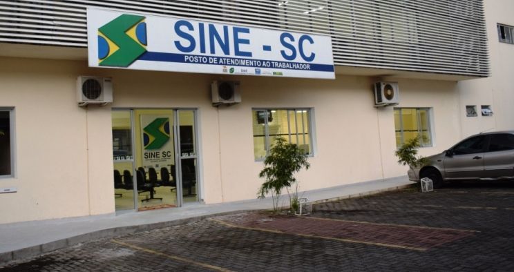 BC aumentará uso de reservas para intervir no câmbio
