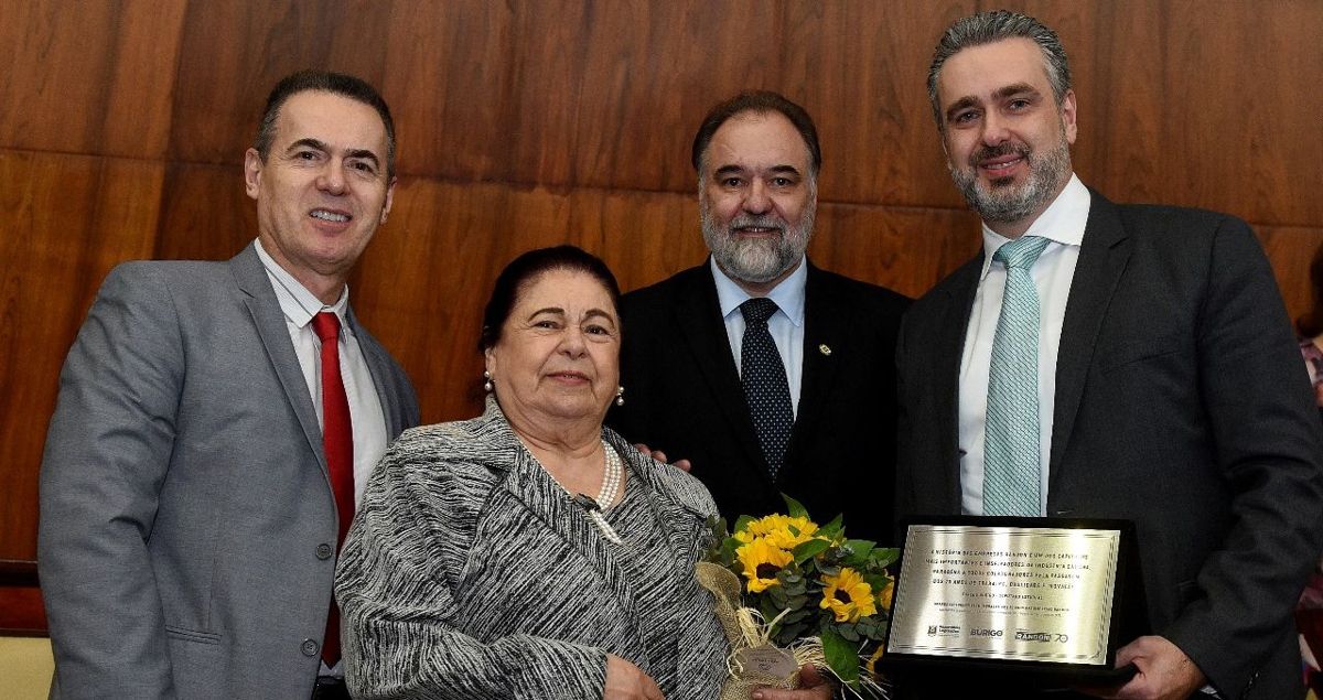 Caríssimo Presidente, faça um favor ao vinho nacional