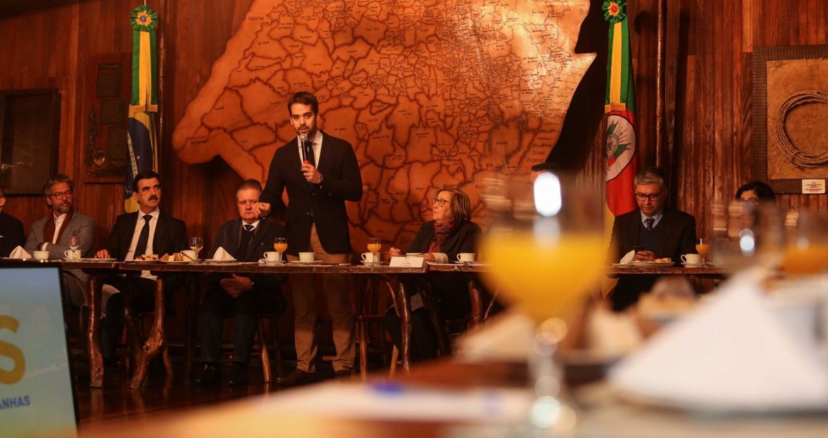 Diretoria da Sociedade de Engenharia do RS toma posse