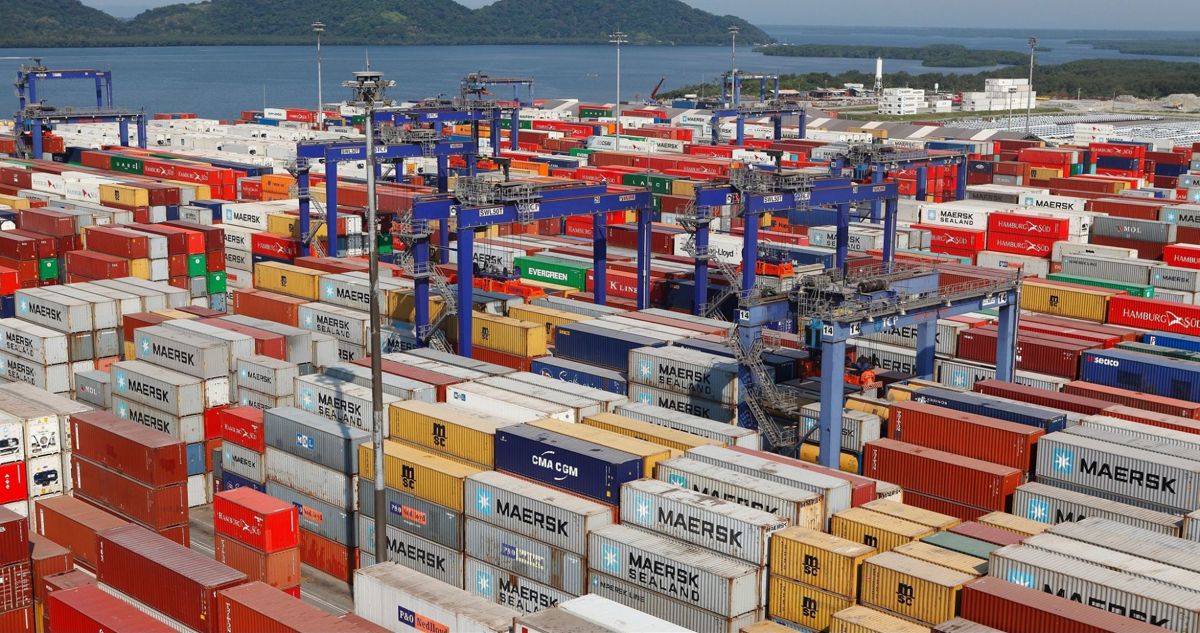Produção de veículos tem queda de 10% em março