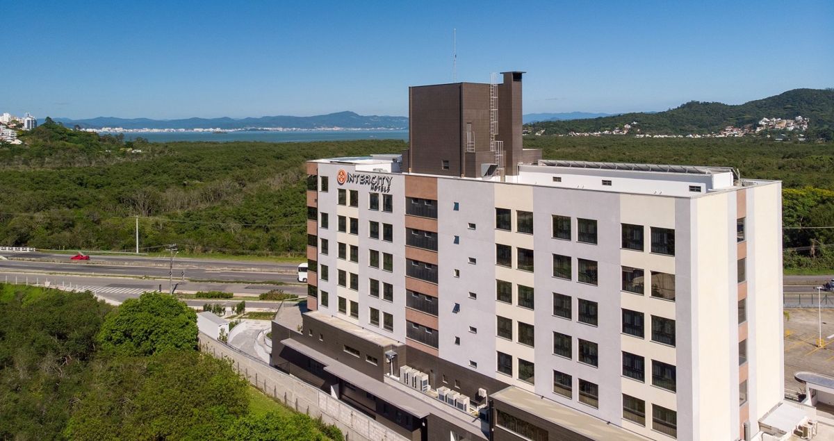 Comércio registra a sexta alta consecutiva em outubro