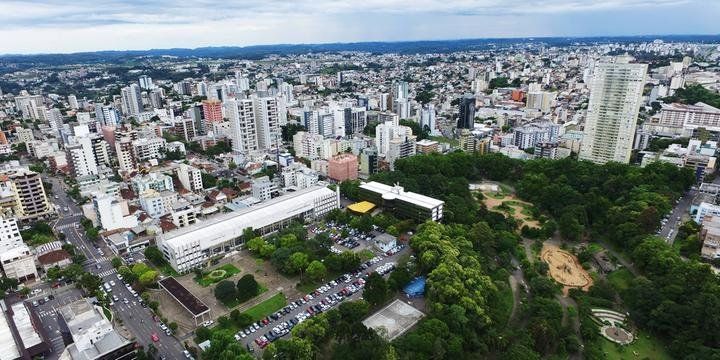 Seis regiões permanecem em bandeira vermelha no RS
