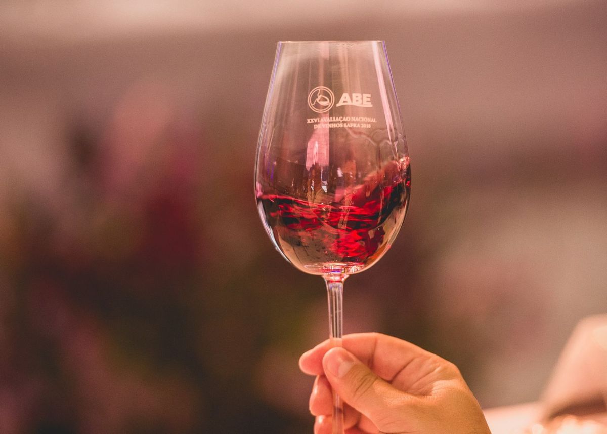 O mundo poderá ver, ao vivo do Sul, a maior degustação de vinhos em grupo