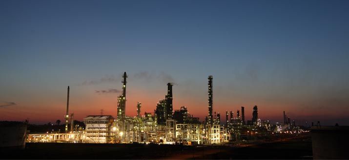 STF autoriza venda de refinarias da Petrobras