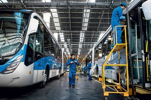 Anfavea projeta quedas superiores a 30% no ano