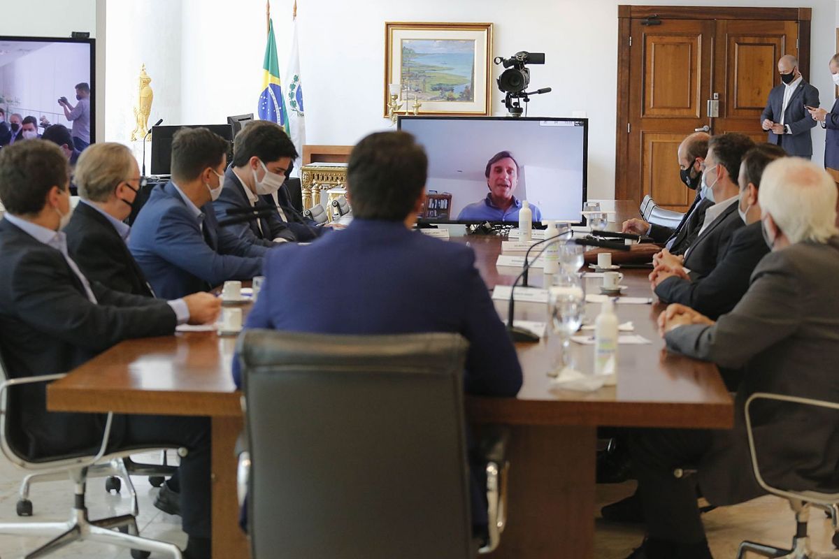 Positivo anuncia criação de polo de pesquisa e inovação no Paraná