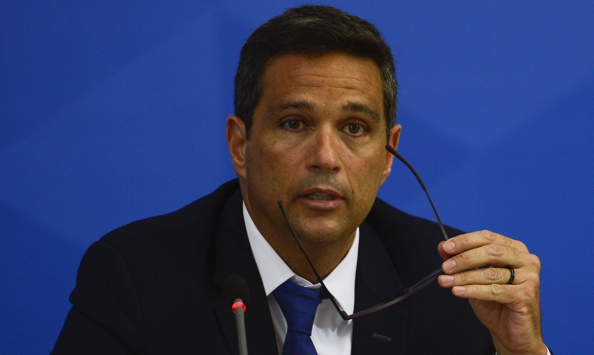 Previsões para a economia podem melhorar, prevê presidente do BC
