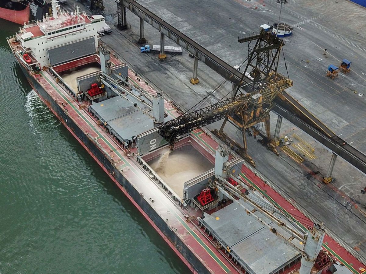 Balança comercial registra superávit de US$ 3,7 bilhões em novembro