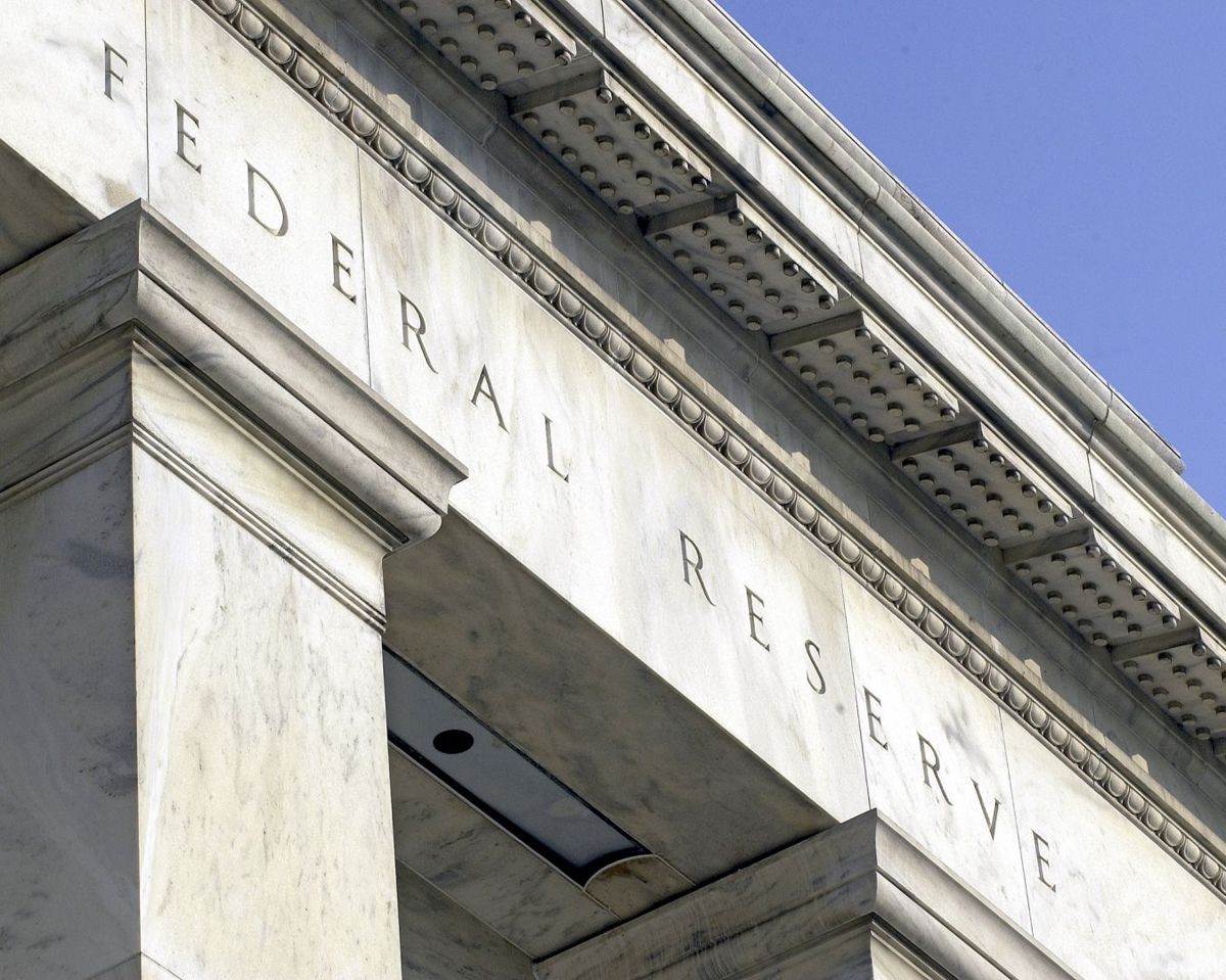 Fed prevê manutenção dos juros estáticos até 2023