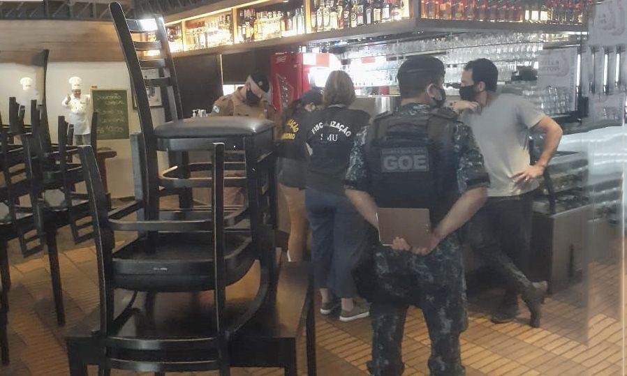 Paraná prorroga toque de recolher para tentar conter Covid
