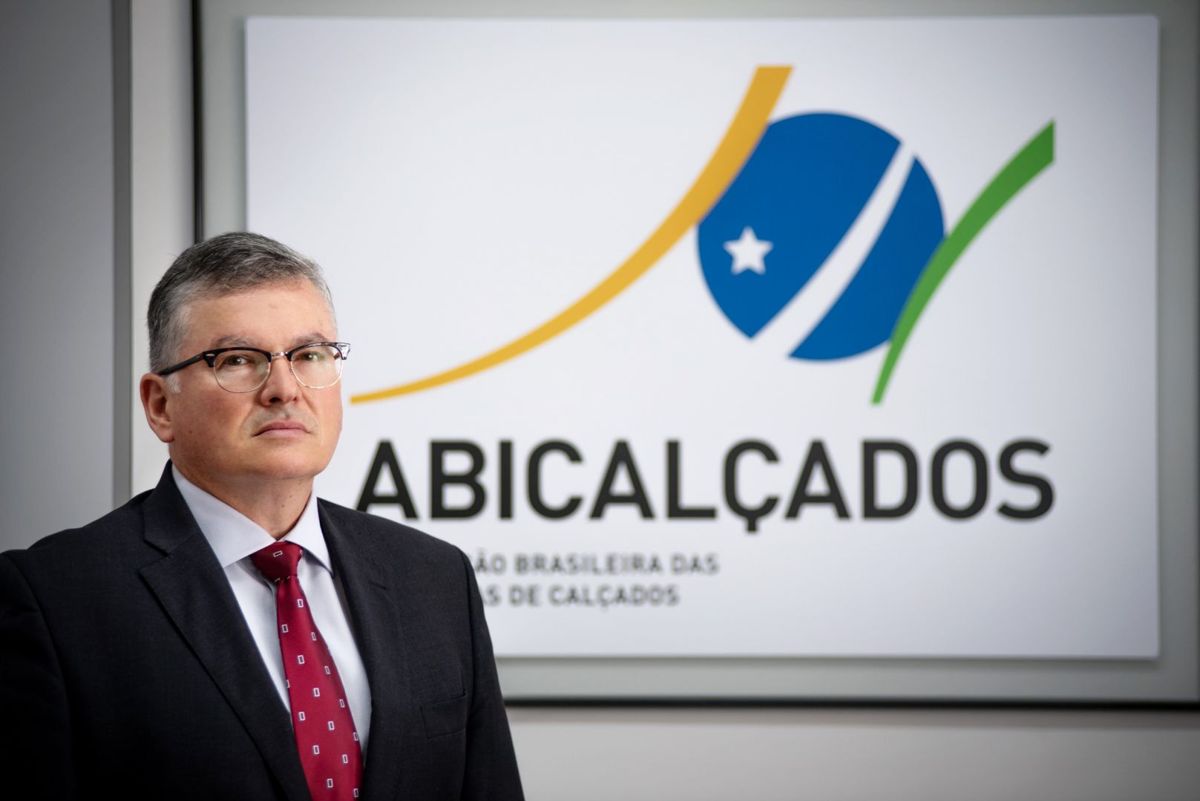 Abicalçados projeta crescimento de 14% neste ano