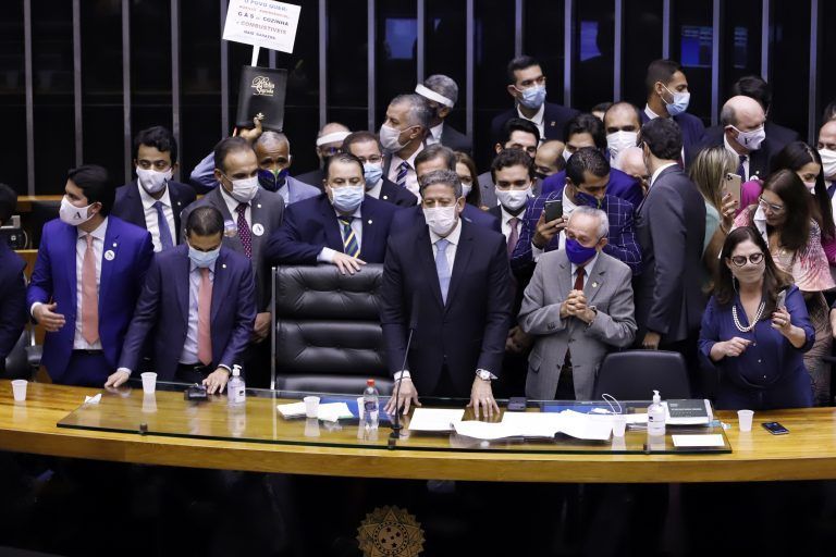 Lira defende neutralidade na presidência e diálogo com parlamentares