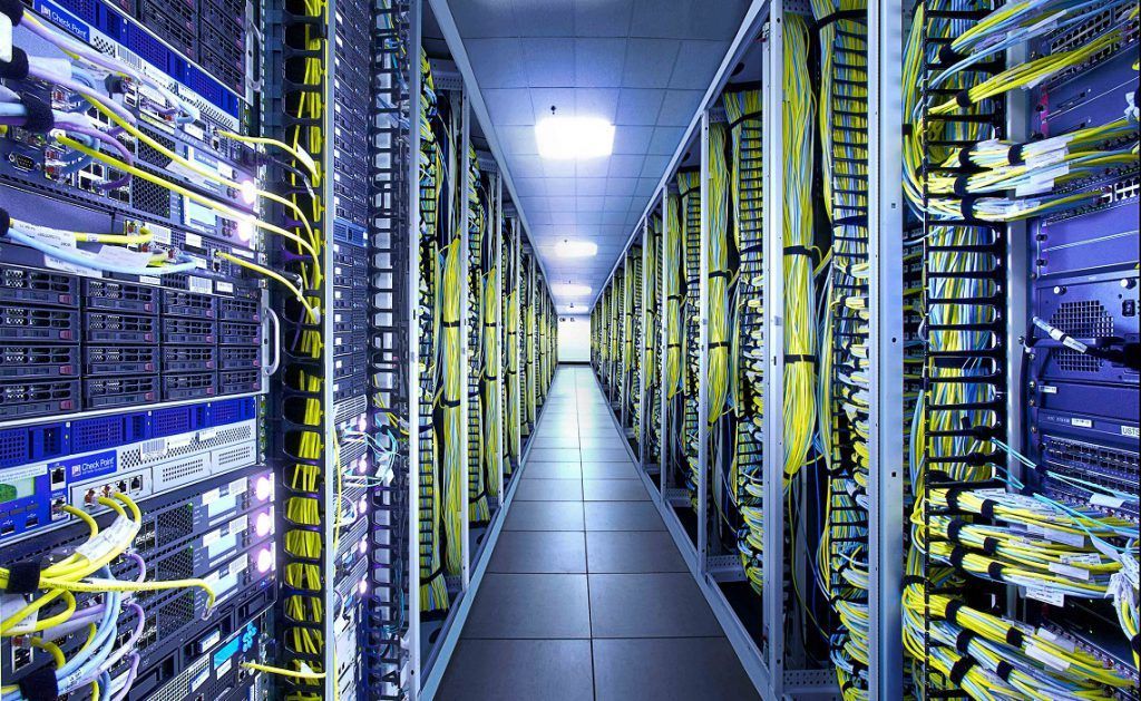 Faz diferença ter data center no exterior. Mas não precisa