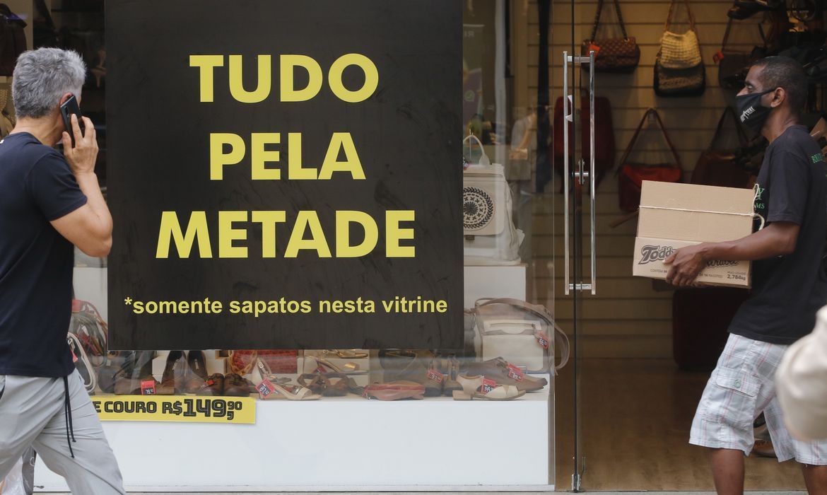 Confiança dos empresários do comércio cai 1,5%