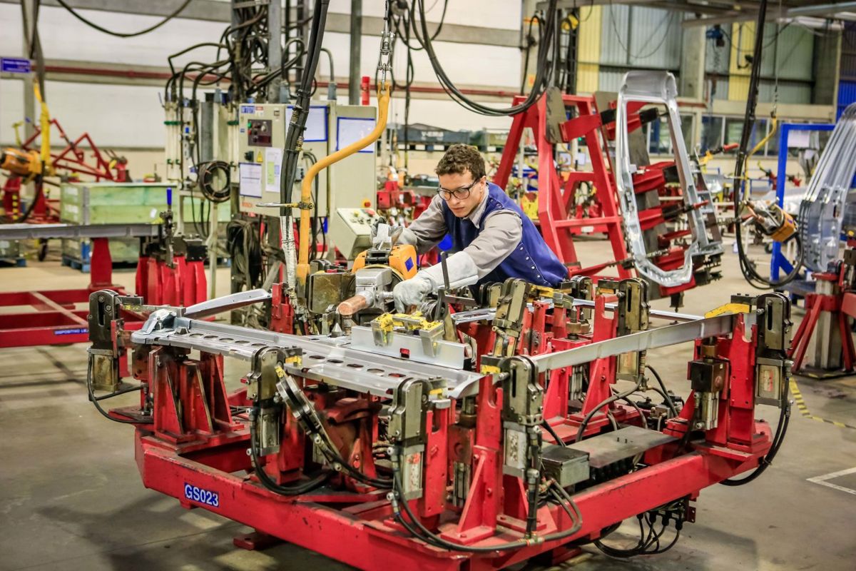 Volvo suspende parte da produção no Sul