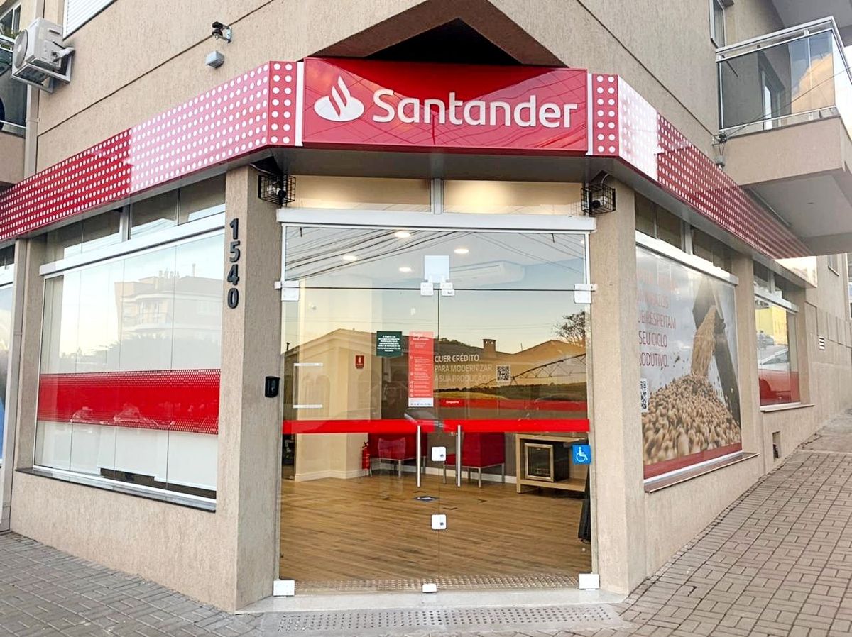 Santander inaugura agência voltada ao agronegócio no RS