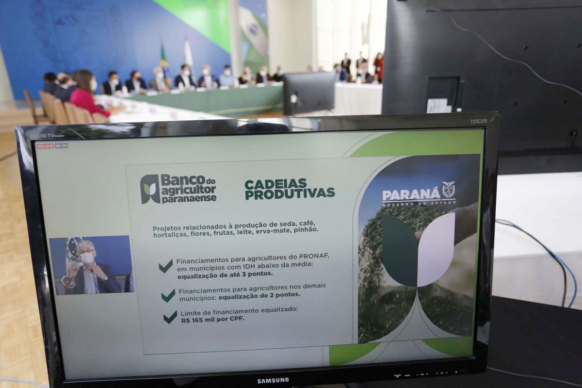 Paraná viabiliza meio bilhão de reais para alavancar agronegócio