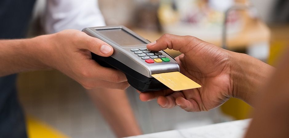 Pagamentos com cartões crescem 52% no segundo trimestre