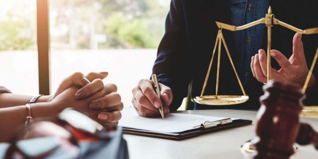 Pedidos de falência recuam 8% em agosto