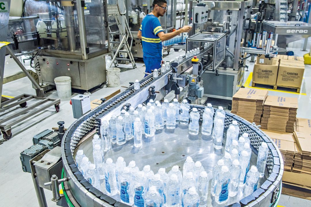 Produção industrial cai 0,7% em agosto