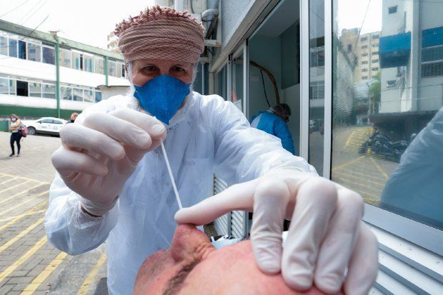 Avanço da vacinação reduz gravidade da pandemia em SC