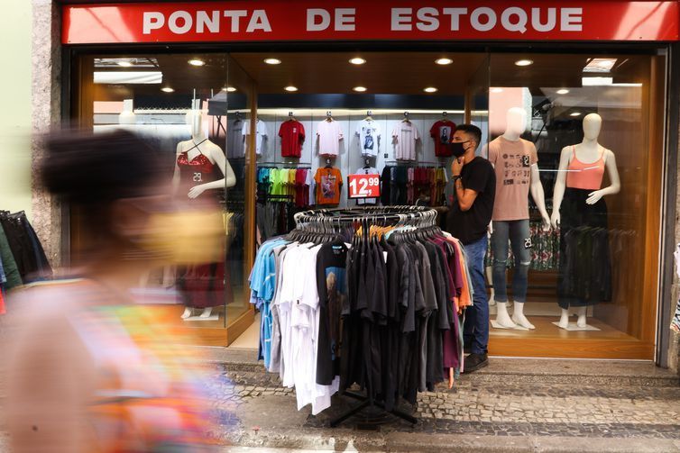 Confiança do comerciante cai pela segunda vez