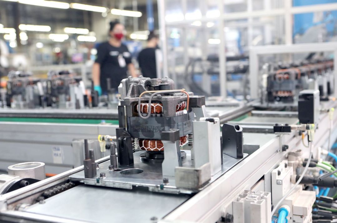 Nidec inaugura nova linha de produção de compressores