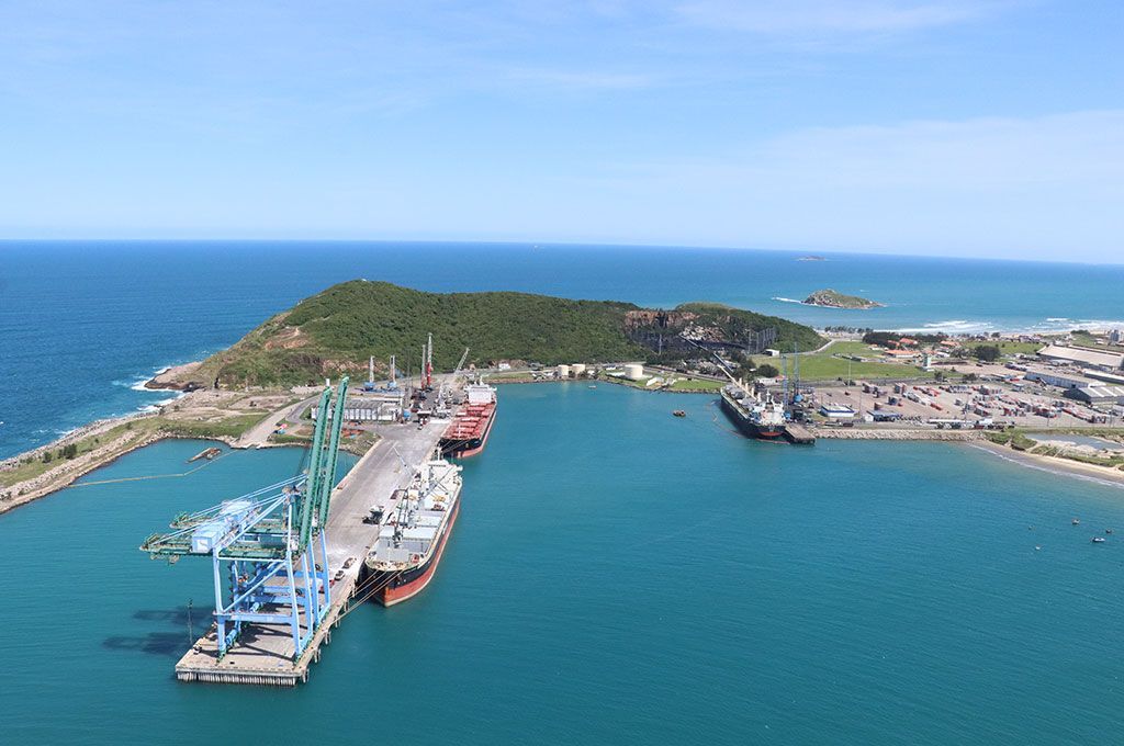 AEB projeta retração das exportações em 2022