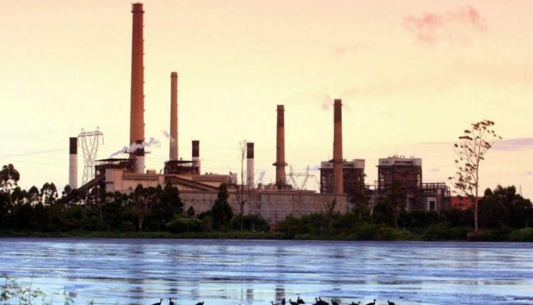 Sancionada lei que prorroga funcionamento de térmicas a carvão