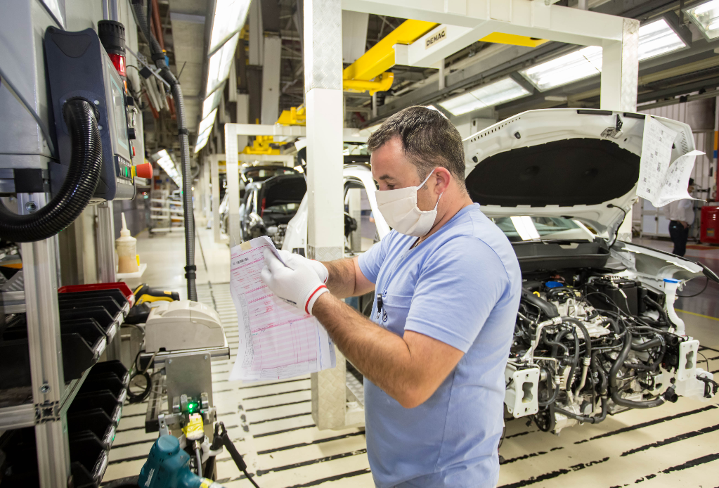 Indústria automobilística projeta um 2022 com discreta melhora