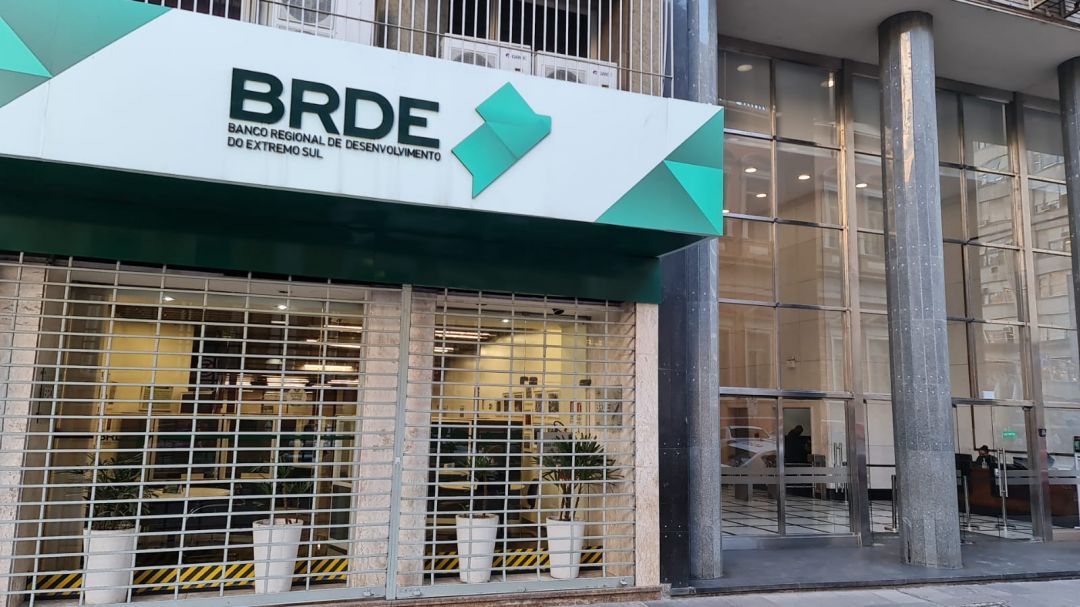 BRDE supera meta histórica com movimento de R$ 4,1 bi em contratações