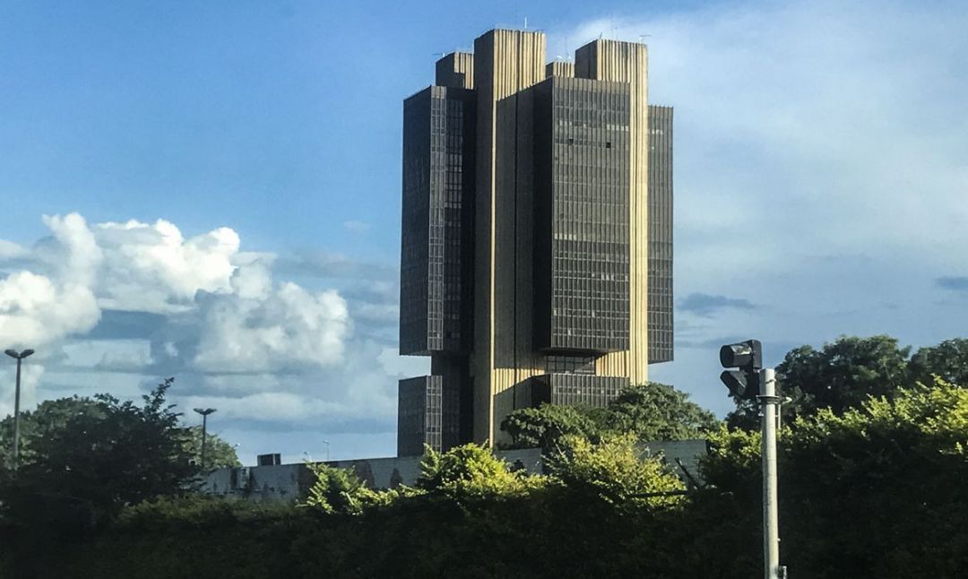Copom prevê inflação mais longa devido ao conflito na Ucrânia