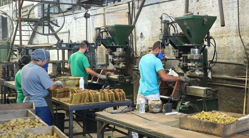 Produção industrial cresce 0,7% em fevereiro