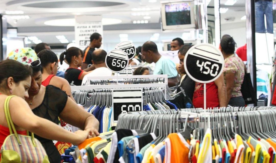 Crescimento das vendas acima do esperado injeta otimismo no comércio