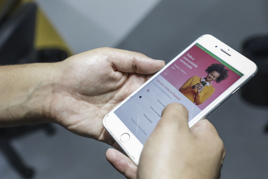 Curitibana Papoom conquista mercado com aplicativo de delivery em comunidades
