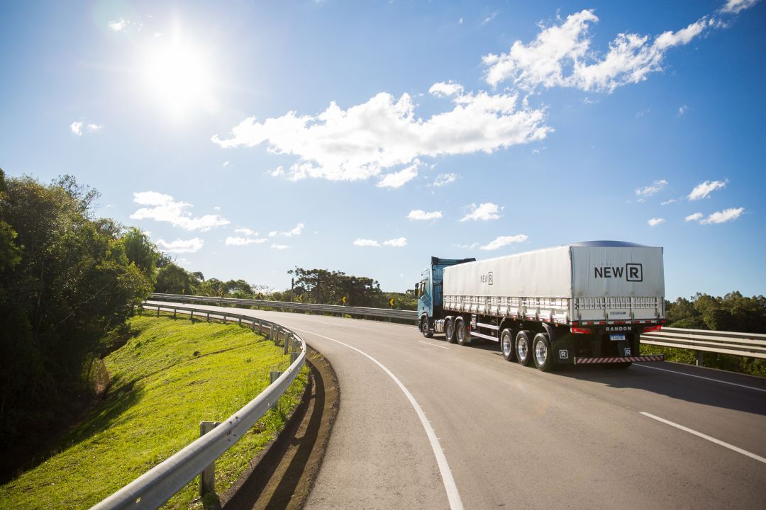 Empresas Randon e Gerdau ofertarão serviços de locação de veículos pesados