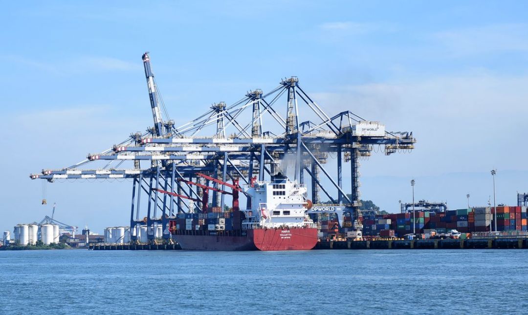 Balança comercial registra superávit de US$ 4,1 bilhões em agosto