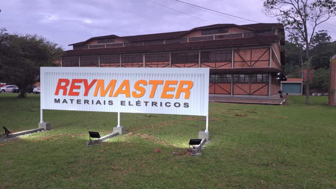 Reymaster inaugura unidade no polo industrial de Joinville