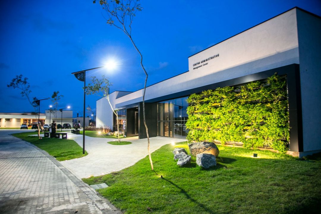Embralot inaugura complexo multissetorial em Navegantes