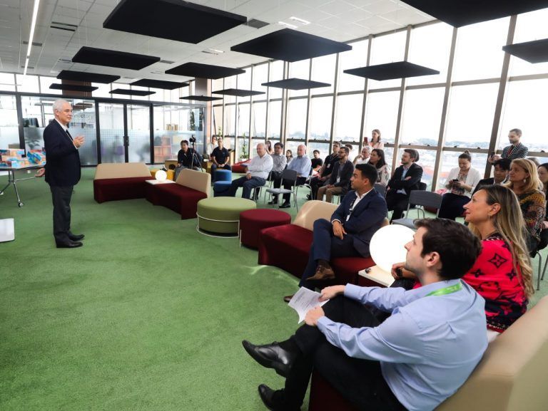 Furukawa inaugura espaço dedicado à inovação em Curitiba