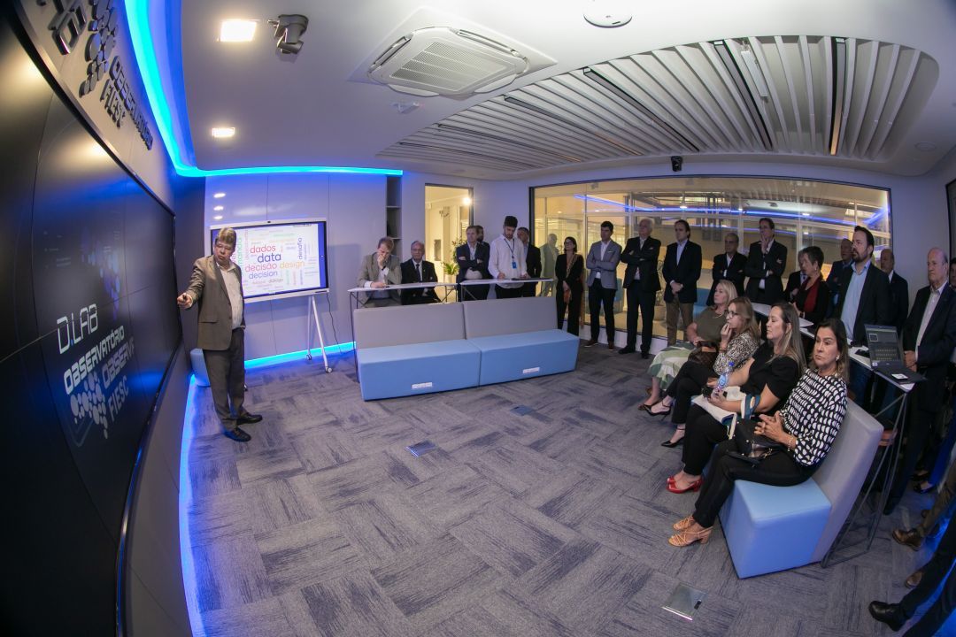 Fiesc inaugura o laboratório de inteligência D. Lab