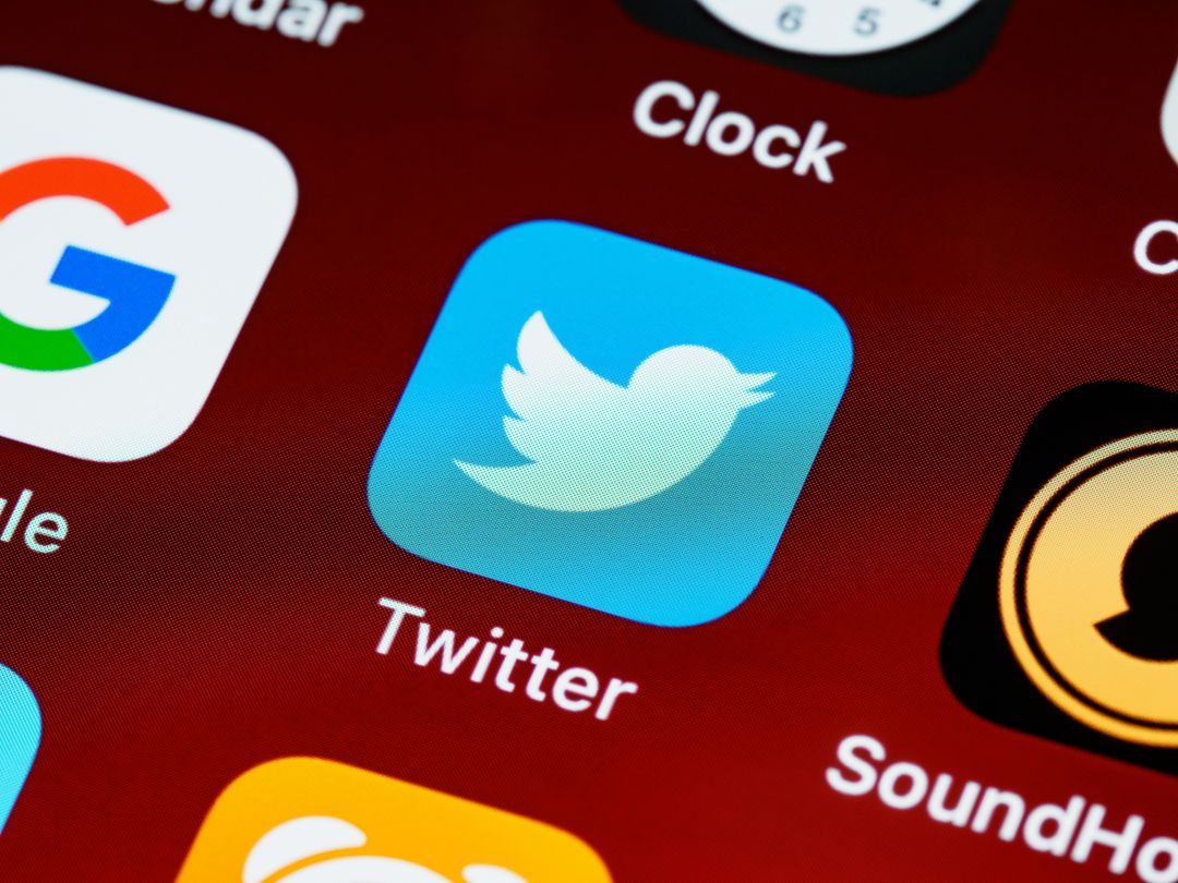 Xinga muito no Twitter