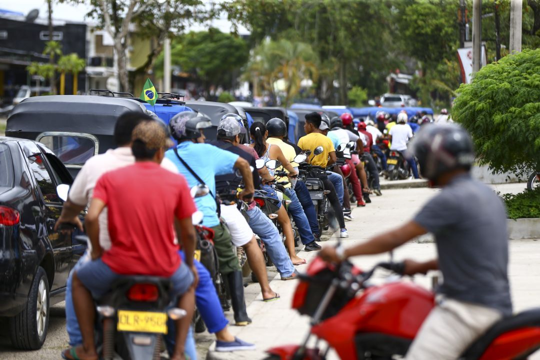 Financiamento de veículos cresce quase 30% em março