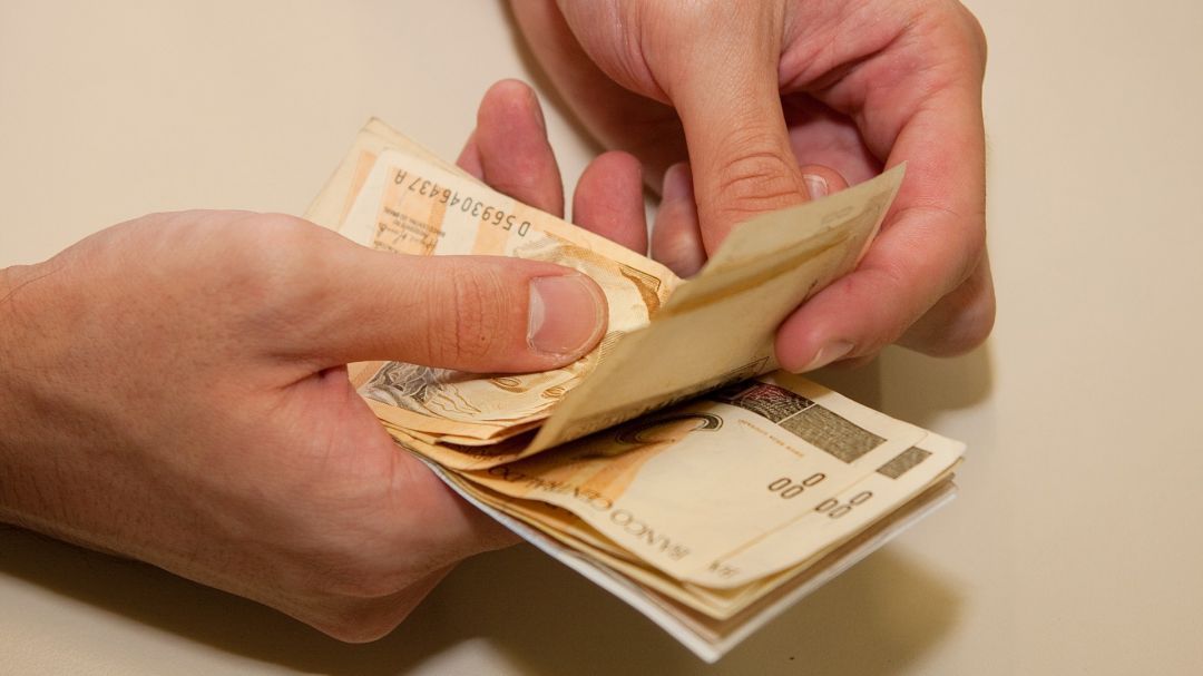 Atividade econômica tem alta de 3,32% em fevereiro