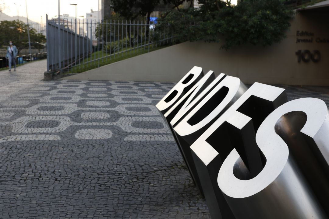 BNDES anuncia medidas para fortalecer a indústria brasileira