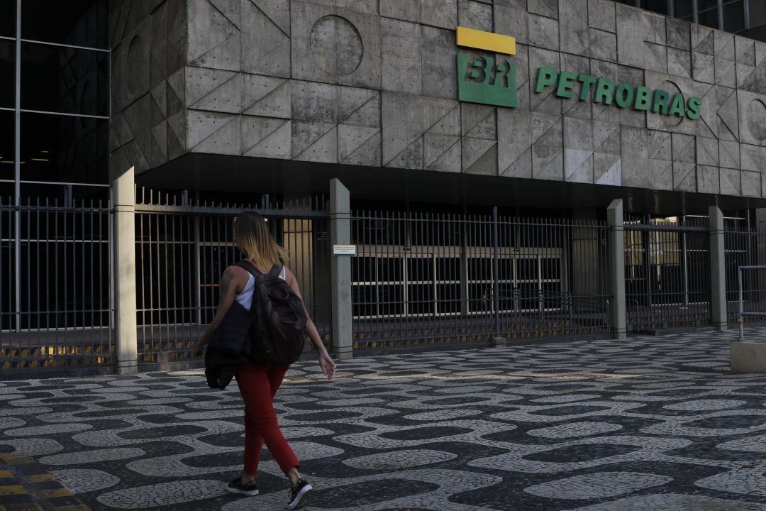 Petrobras muda política de dividendos e reduz ganho de acionistas