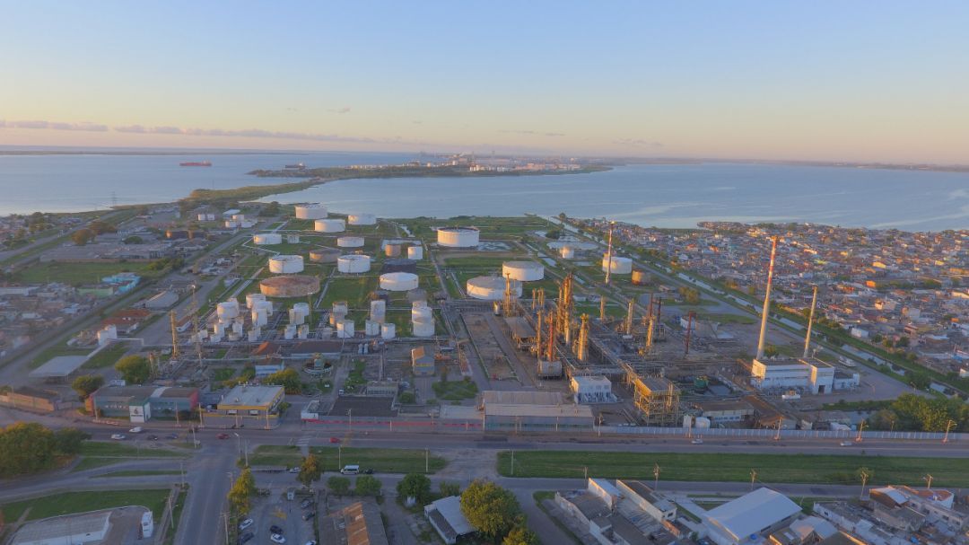 Refinaria Riograndense processa carga com matéria-prima 100% renovável