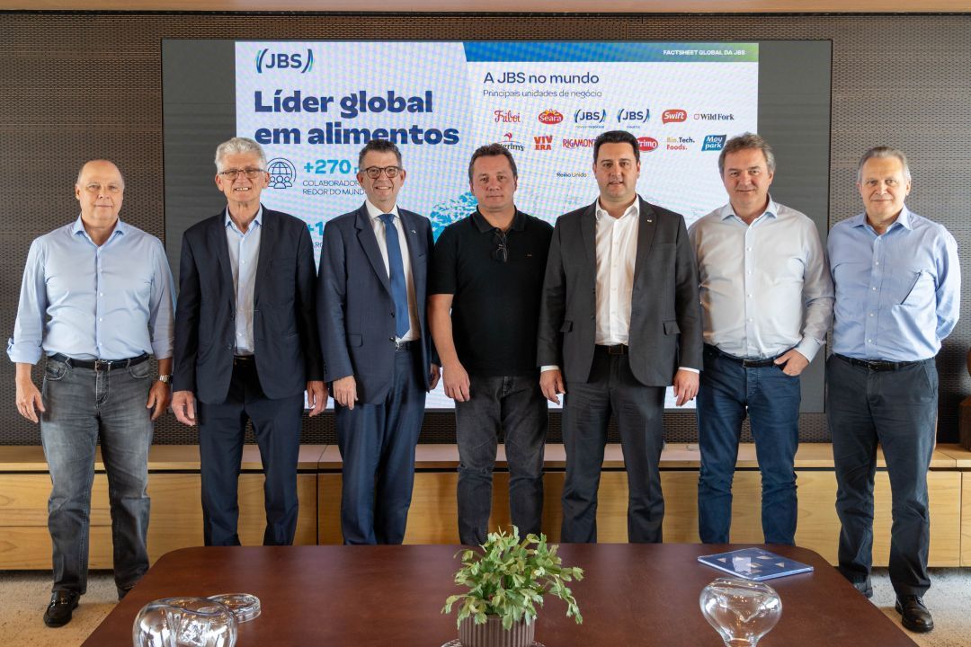 JBS estuda fábrica de biodiesel e de suíno no Paraná