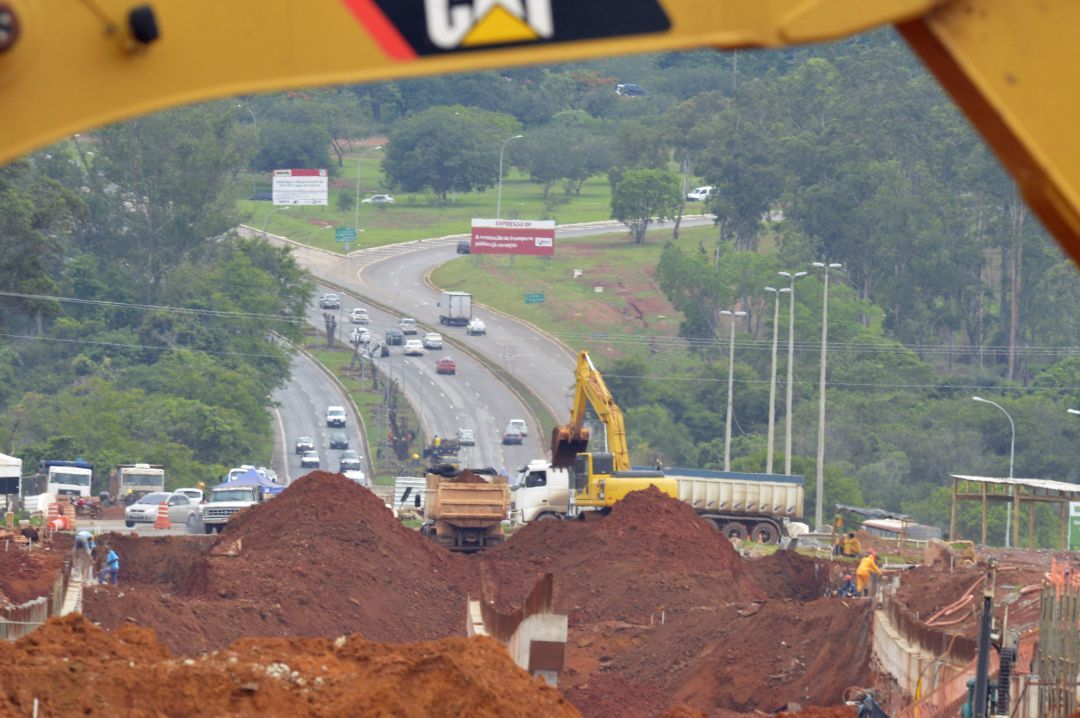 Dois terços das rodovias brasileiras apresentam más condições