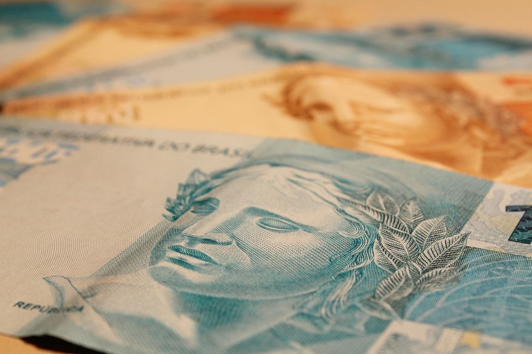 Atividade econômica tem alta de 2,45% em 2023